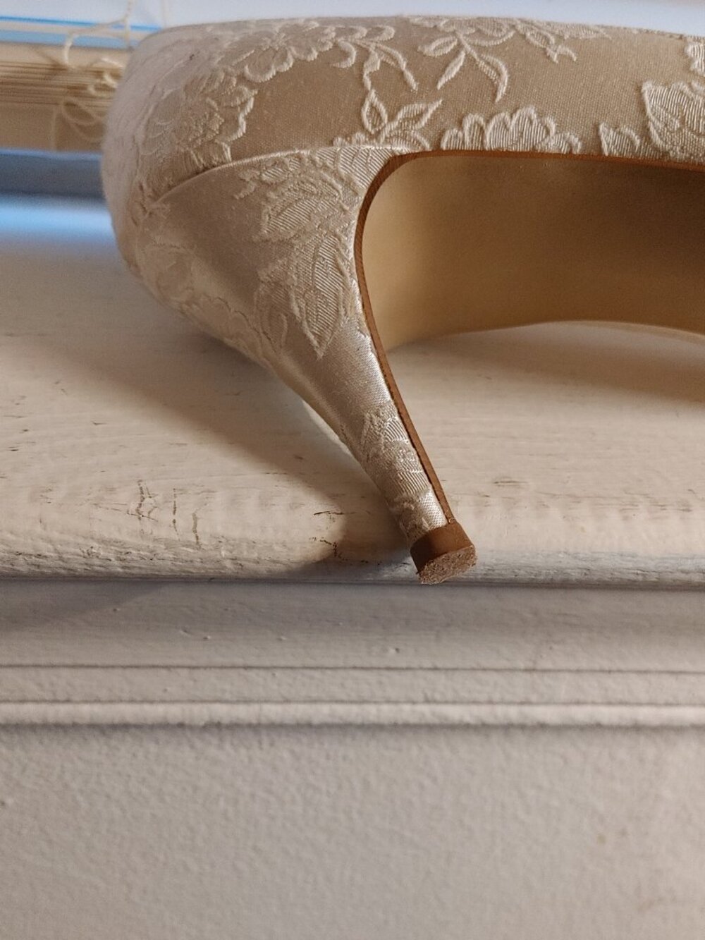 BRIDAL Colorifics Vintage (1987) Bridal Shoes 9.5 Medium - Picture 4 of 6